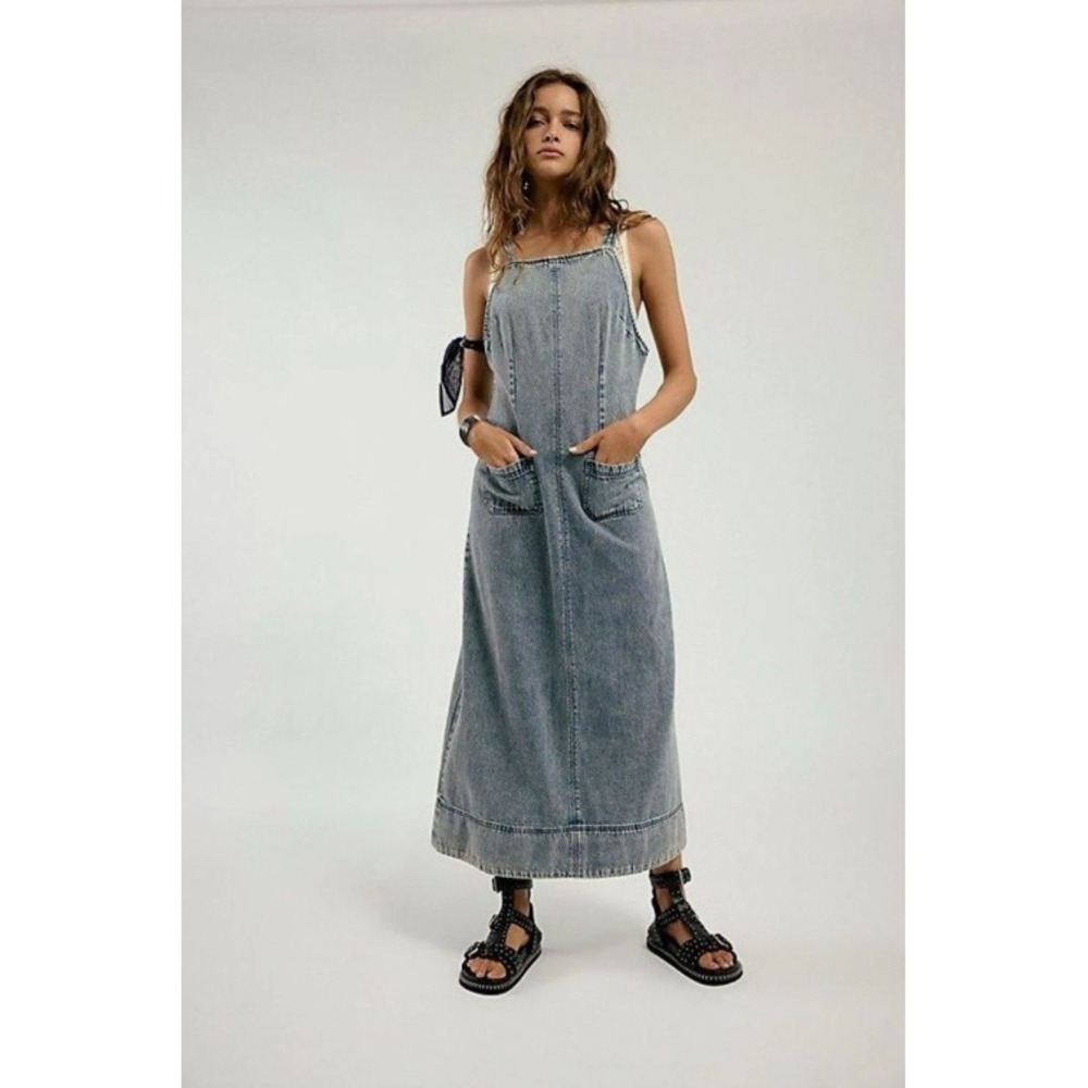 Free People Dex Denim Midi Dress Small Relaxed Fit Boho Festival Artsy Shapeless